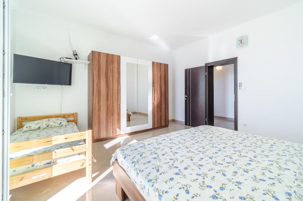 Beach Paradise Apartments Подстрана Экстерьер фото