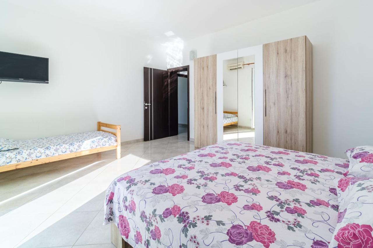 Beach Paradise Apartments Подстрана Экстерьер фото