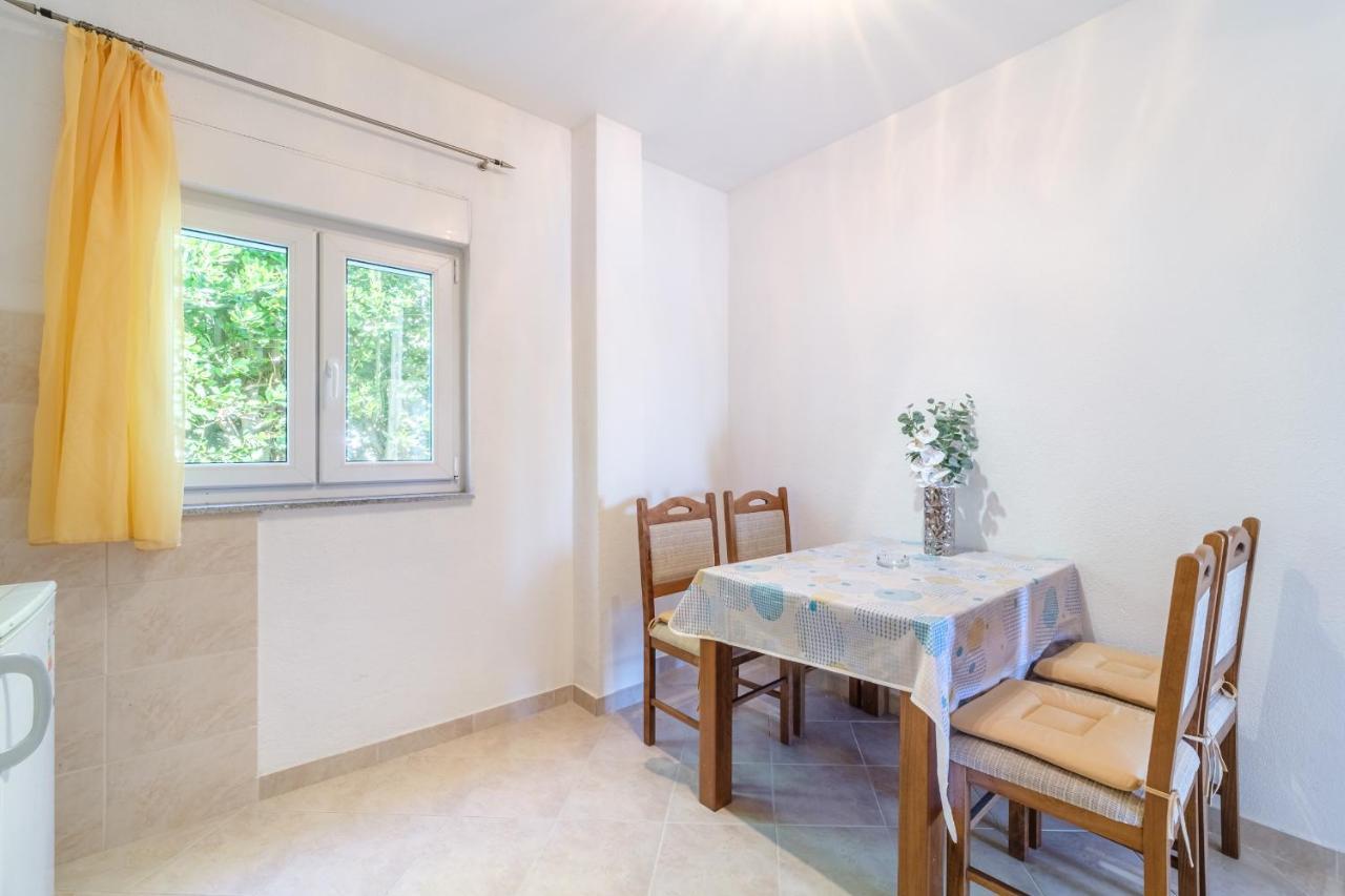 Beach Paradise Apartments Подстрана Экстерьер фото