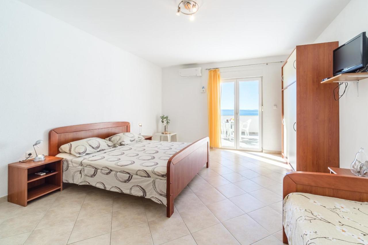Beach Paradise Apartments Подстрана Экстерьер фото